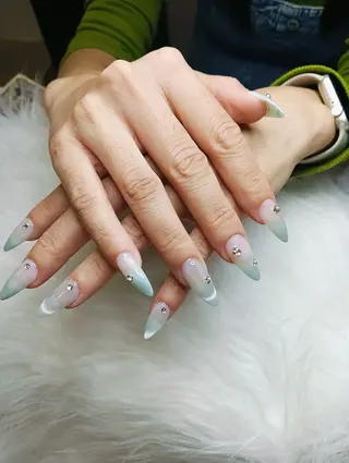 ネイル Naomi Nail所属・Naomi Nailのネイルデザイン