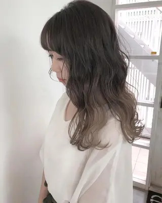 ロング カラー ヘアアレンジ 榎園 由美のヘアスタイル
