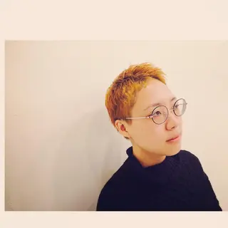 ショート カラー Lagom なかだのヘアスタイル