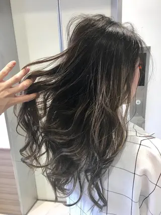 ロング カラー tuki yokohama所属・店長 小池アキトのヘアスタイル