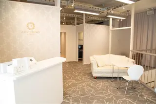 ART CHERIMO所属・小松 綾のネイルデザイン