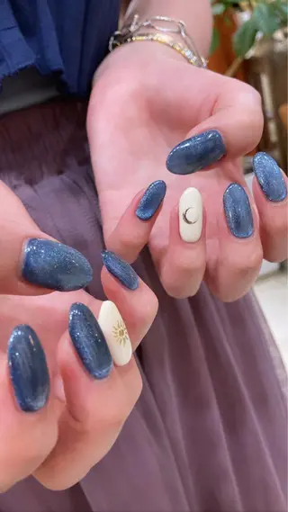 ネイル nailsalon　hue所属・小山 羽奈のネイルデザイン