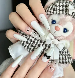 ネイル Lynn_ Nailのネイルデザイン