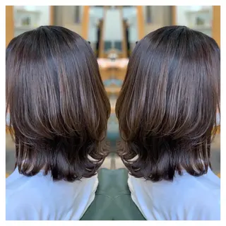 ミディアム カラー 村山 茉衣のヘアスタイル