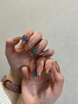 ネイル qup nail 新宿西口店所属・qupnail🎀 kuwajimaのネイルデザイン