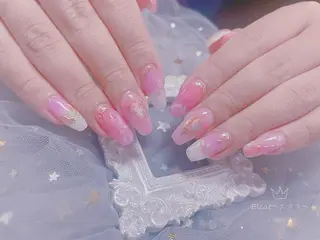 ネイル ネイルサロンエクラ 🫧Shizukaのネイルデザイン