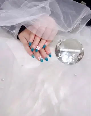 ネイル 🩵liru Haru🩵のネイルデザイン