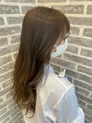 カラー EARTH岩槻店 azusaのヘアスタイル