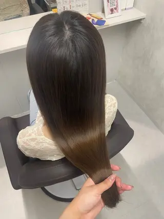 ロング ✨️小顔カット/ 艶カラー/髪質改善✨のヘアスタイル