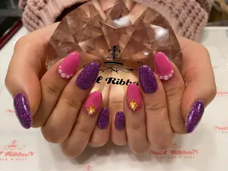 ネイル ネイルリボン 受付スタッフのネイルデザイン