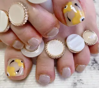 ネイル nail salon Berry所属・前田 りかのネイルデザイン