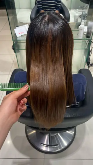 カラー Lelie by artina所属・💚 AKI 💚のヘアスタイル