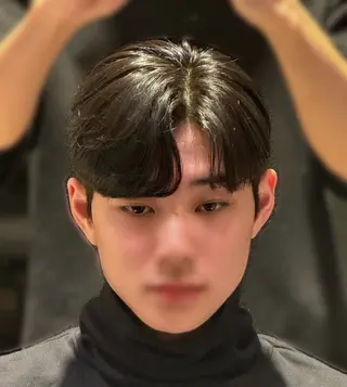 ショート パーマ メンズ YUKI🇰🇷 カルマ／ダウンパーマのヘアスタイル