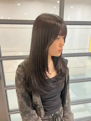 ロング カラー Neale. ユメのヘアスタイル