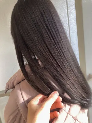 セミロング roka ノゾミのヘアスタイル