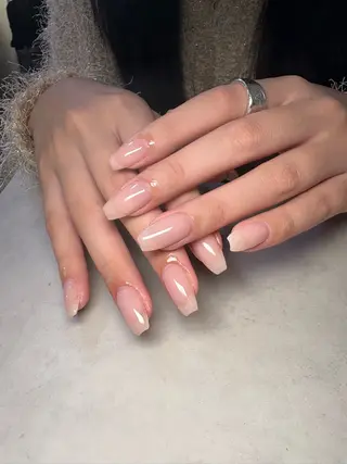 ネイル 三輪 彩美春のネイルデザイン