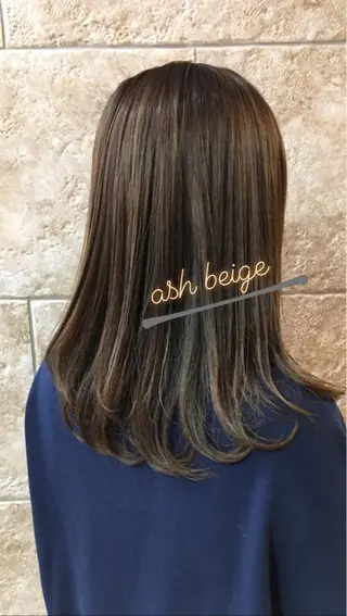 セミロング カラー 斉藤 貴也のヘアスタイル