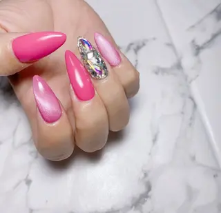 ネイル B- nailのネイルデザイン