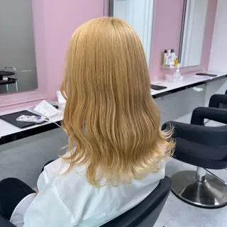 セミロング カラー ヘアアレンジ 💕上野美容師☁ ブリーチ💖サワのヘアスタイル