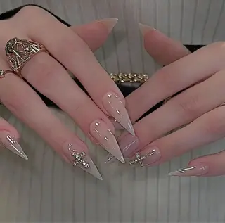 ネイル EMI ANA.CHUOのネイルデザイン