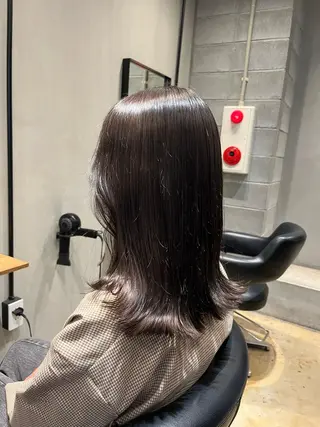 カラー こまつばらみお/レイ ヤー/ダブルカラーのヘアスタイル