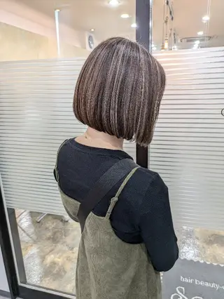 ショート カラー sepiage trois所属・酒井 亜希のヘアスタイル