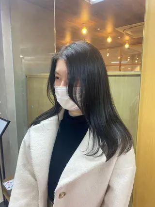 ロング カラー 堀江 萌々子のヘアスタイル