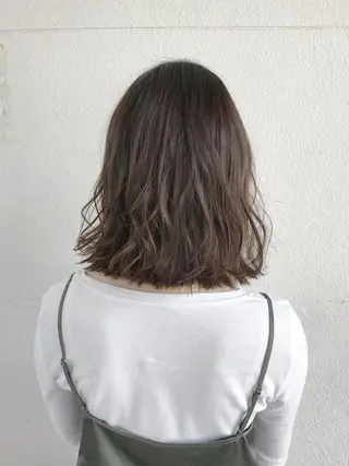 ショート カラー ボブ・レイヤーカット 吉敷航一のヘアスタイル