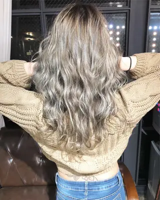 ロング カラー パーマ ヘアアレンジ メンズ キッズ ネイル マツエク・マツパ 韓国風×透明感カラー 髪質改善オタベシンヤのヘアスタイル