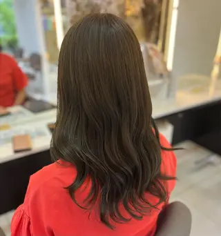 ミディアム Iris by artina 武蔵小杉店【イリス バイ アルティナ】所属・🎼レイヤー/顔周り カット/nene♬のヘアスタイル