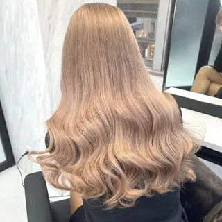 ロング カラー シールエクステ特化 ハイトーン、NANAのヘアスタイル