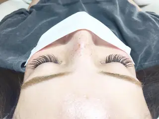 ロング カラー パーマ ヘアアレンジ キッズ ネイル マツエク・マツパ brille ~eyelash~のマツエク・マツパデザイン