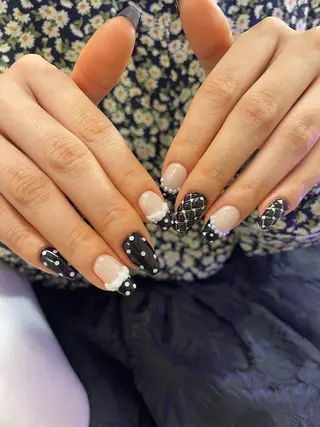 ネイル koyu 🩶のネイルデザイン