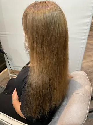 ロング カラー 渡邉 瑠奈のヘアスタイル
