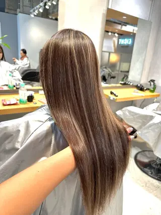 ロング カラー 💖ハイライト/ハイ トーン💖MIKIのヘアスタイル