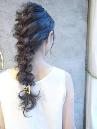 ロング カラー ヘアアレンジ EMANON天神所属・Hitomi Ezakiのヘアスタイル