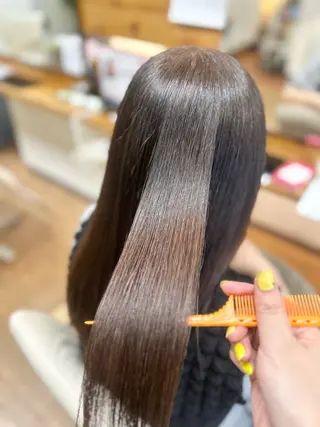 ロング 神谷 千明のヘアスタイル