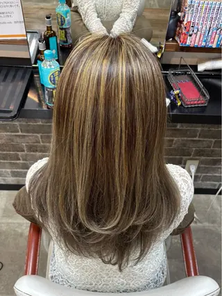 カラー メンズ イツキ🌕デザインカ ラー🥨髪質改善🫧のヘアスタイル