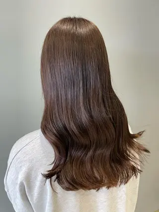 カラー 吉原 愛美のヘアスタイル