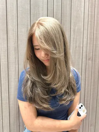 ロング カラー ヘアアレンジ SALOWIN京都河原町Suite店所属・外国人風レイヤー/ ハイトーンSHUのヘアスタイル