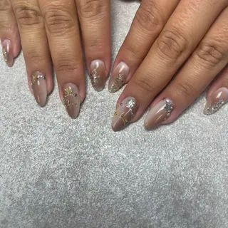 ネイル ＆MERCI所属・&MERCI nail maoのネイルデザイン