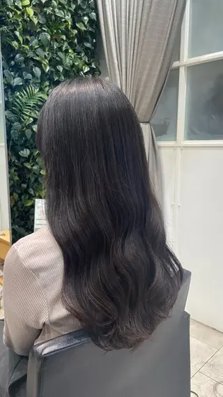 ロング Lolonois 森ノ宮/RINのヘアスタイル