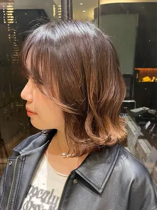 ミディアム パーマ 表参道|韓国風・コテ 巻き風パーマるい🌀のヘアスタイル