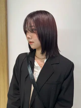 ミディアム 顔周りレイヤー /kokoro🦮のヘアスタイル