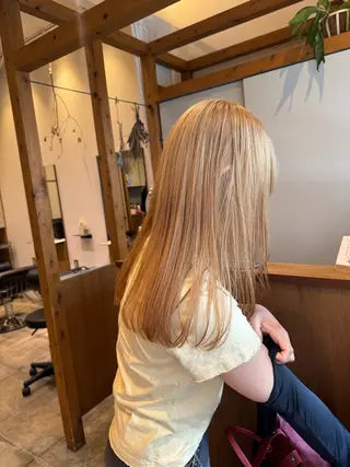 ロング カラー ENIF　大島 芽生のヘアスタイル