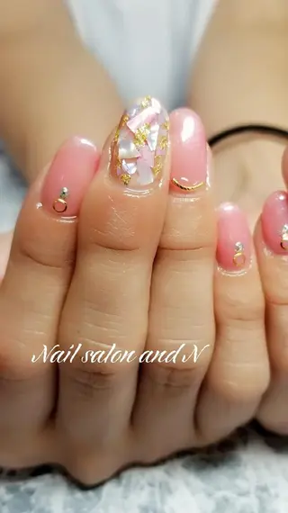 ネイル and Nのネイルデザイン