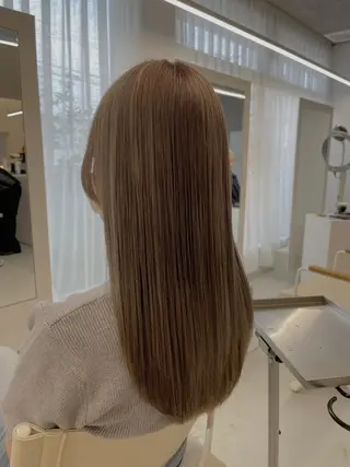 ロング カラー 艶髪/ハイトーン/ 透明感/maayaのヘアスタイル