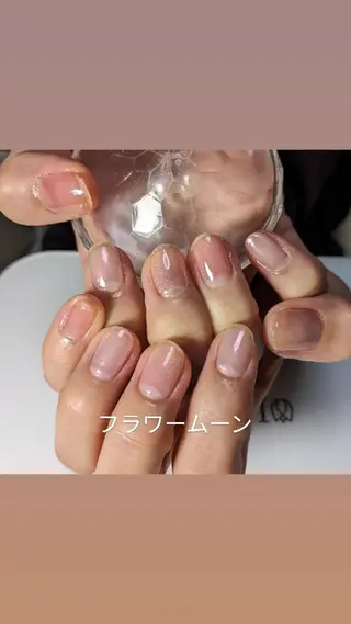ネイル フラワー ムーンのネイルデザイン