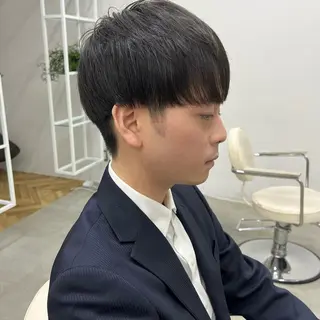 ミディアム 舟橋耀/ブリーチカラ ー/レイヤーカットのヘアスタイル