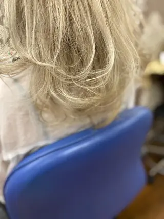 カラー masa ディレクターのヘアスタイル